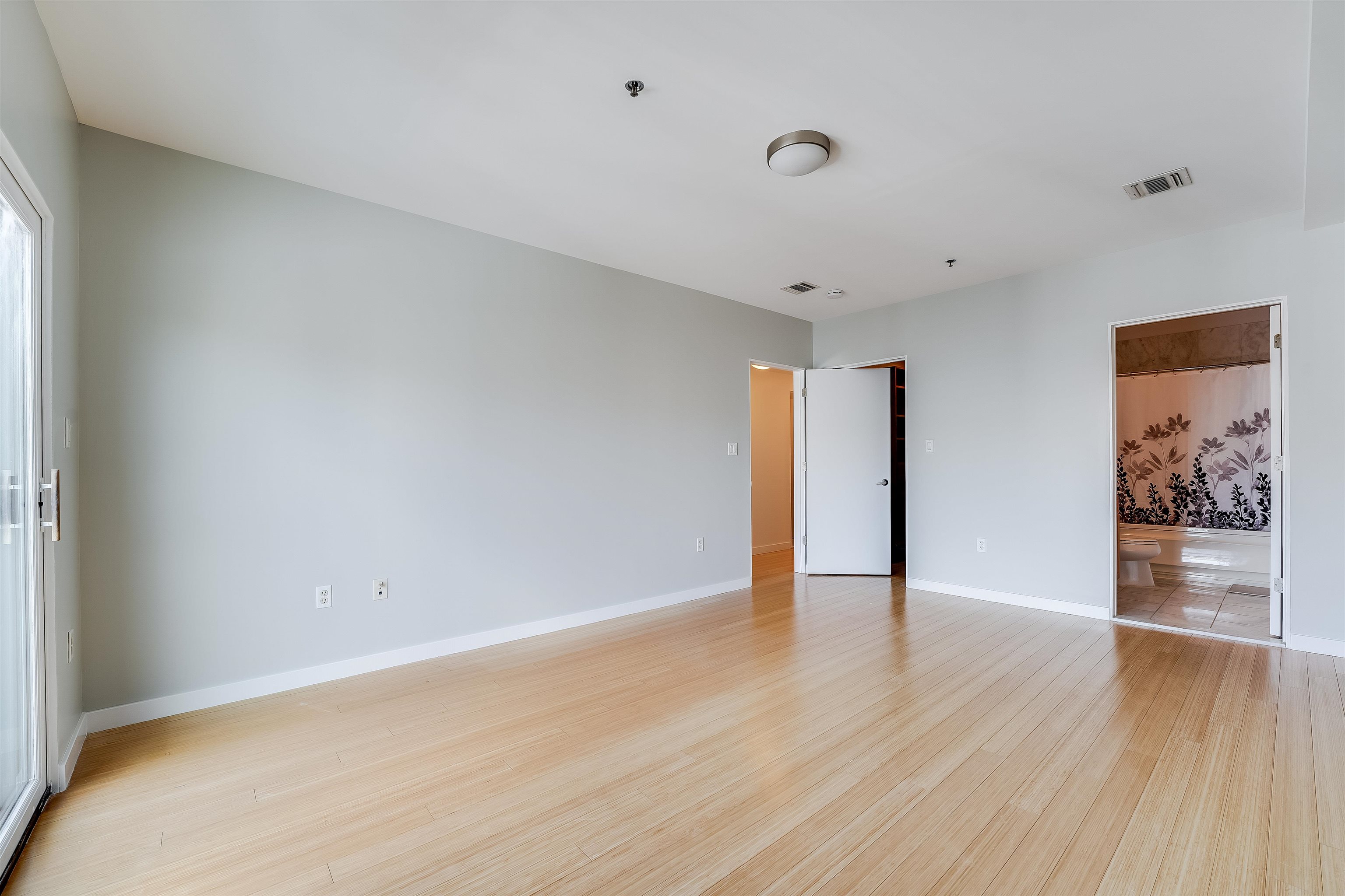 402 MADISON ST Unit: 4