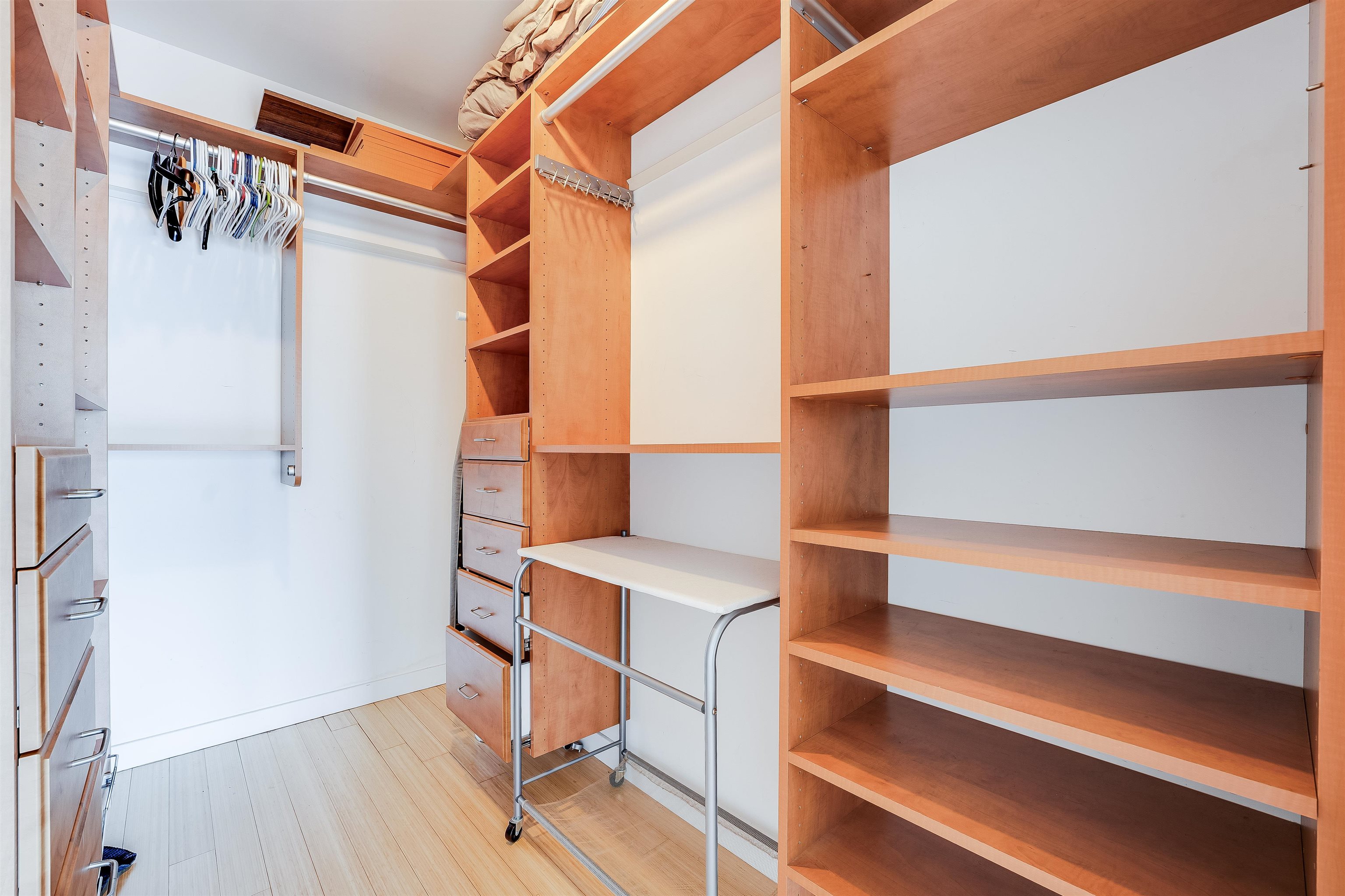 402 MADISON ST Unit: 4