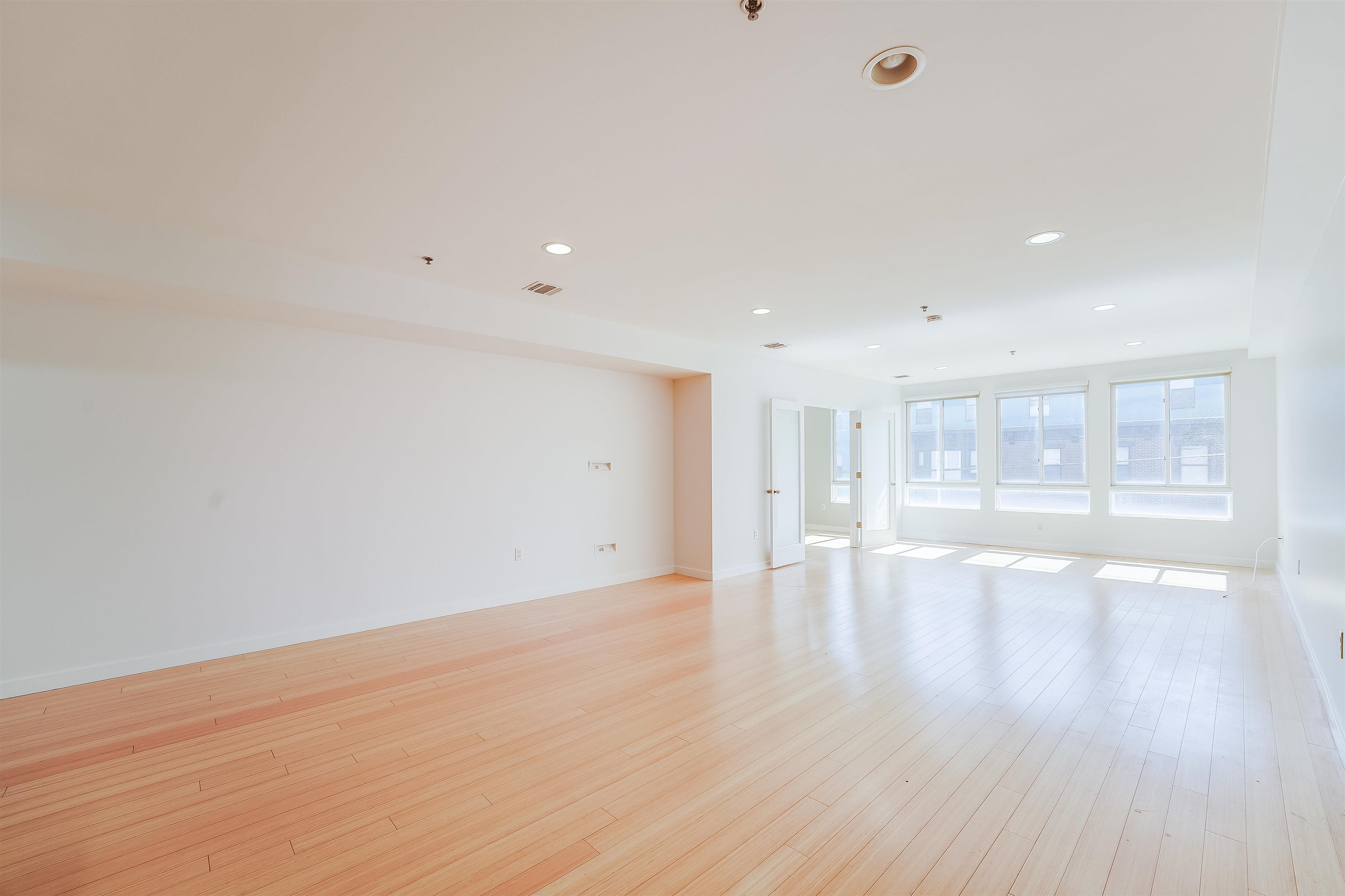 402 MADISON ST Unit: 4