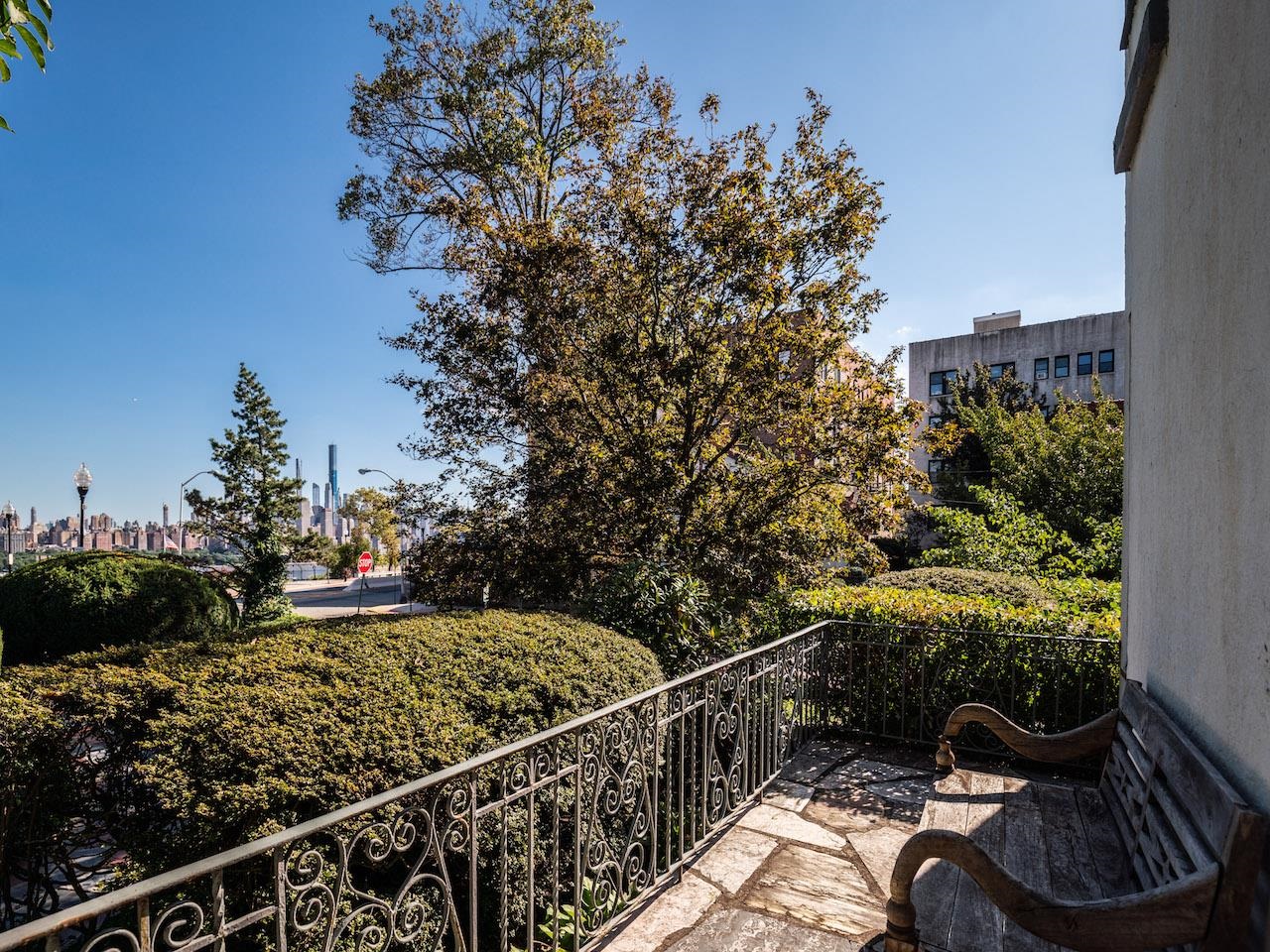 7501 BLVD EAST Unit: B