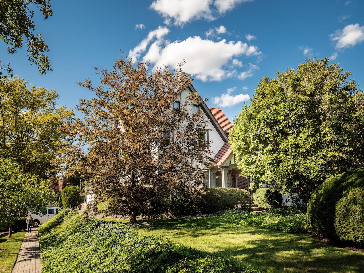 7501 BLVD EAST Unit: B