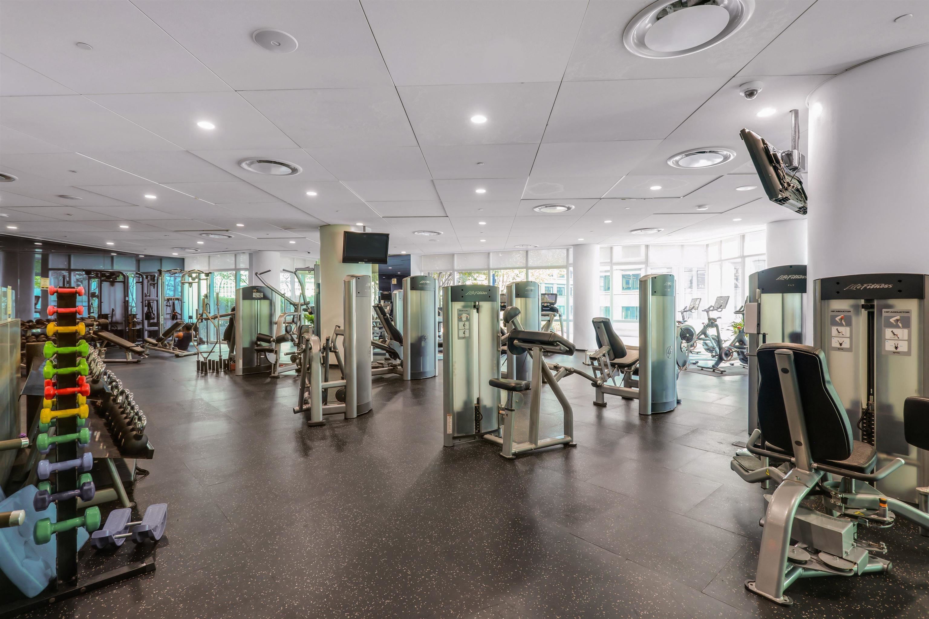 77 HUDSON ST Unit: 2701