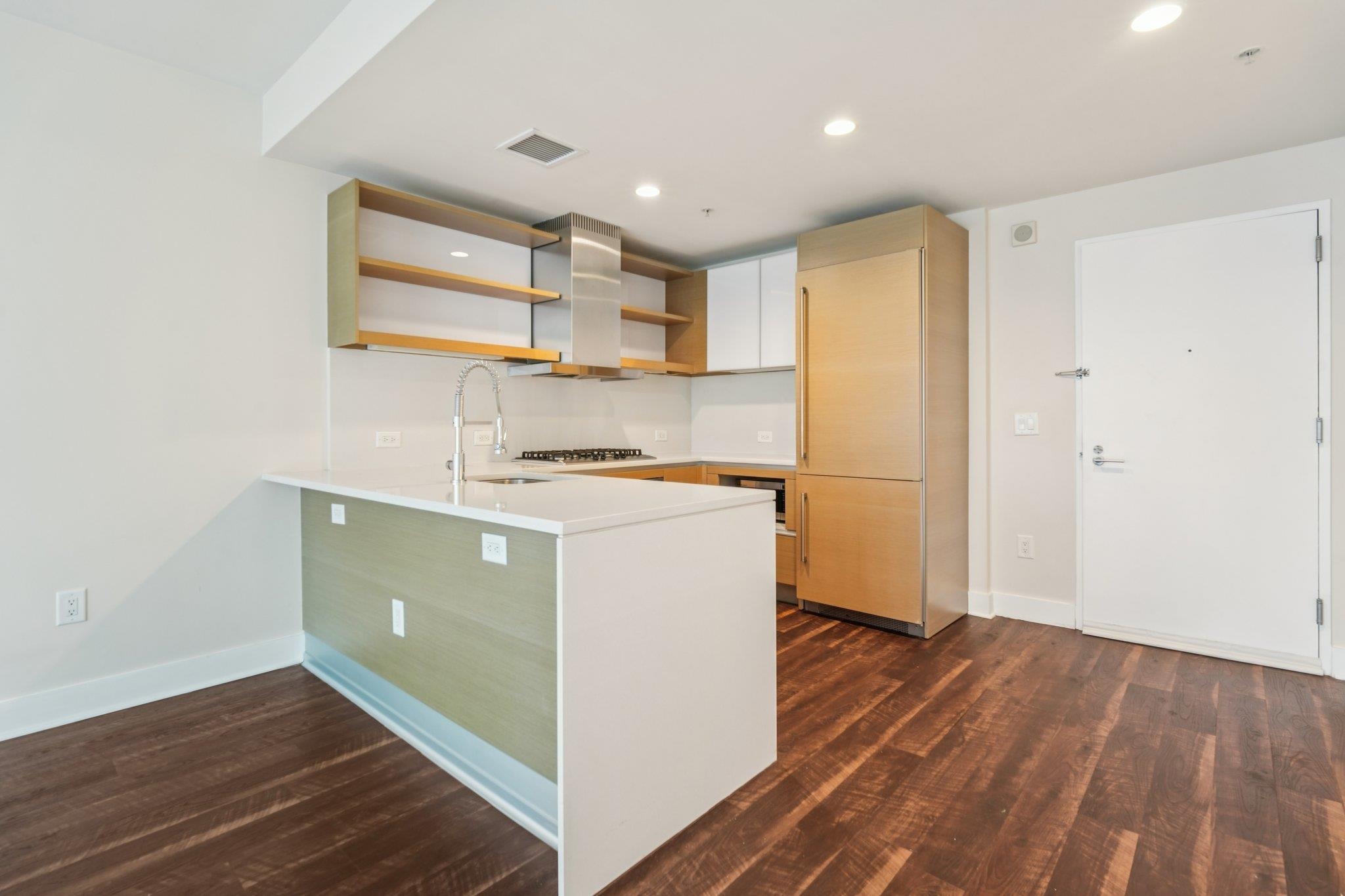 77 HUDSON ST Unit: 2701