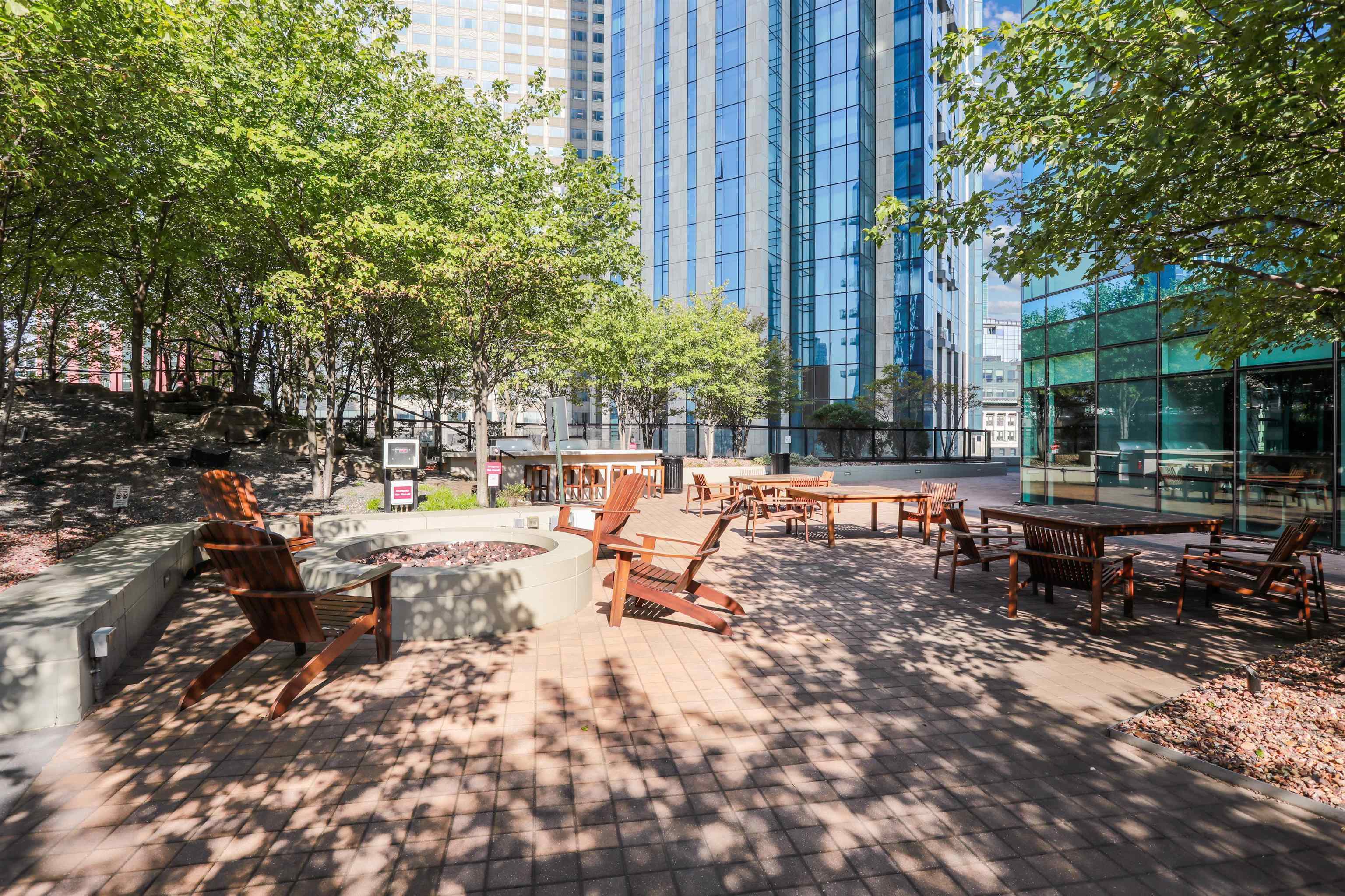 77 HUDSON ST Unit: 2701