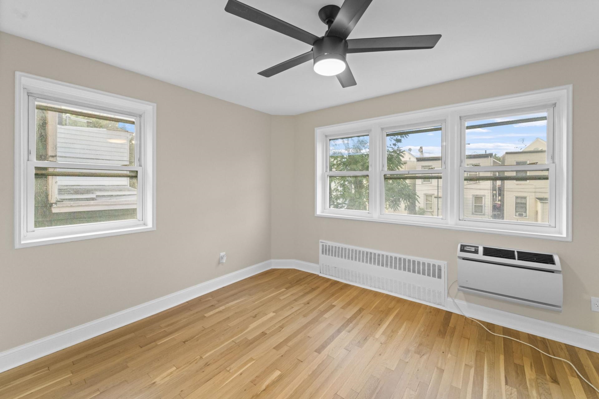 154 BOWERS ST Unit: 2A