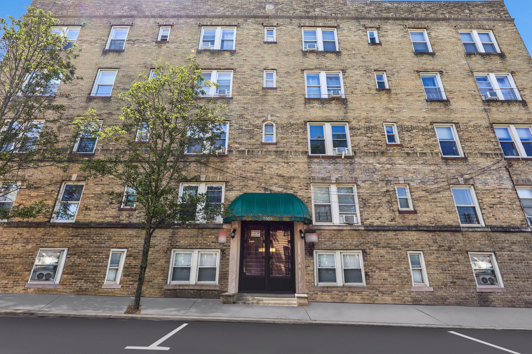 7505 PALISADE AVE Unit: A2