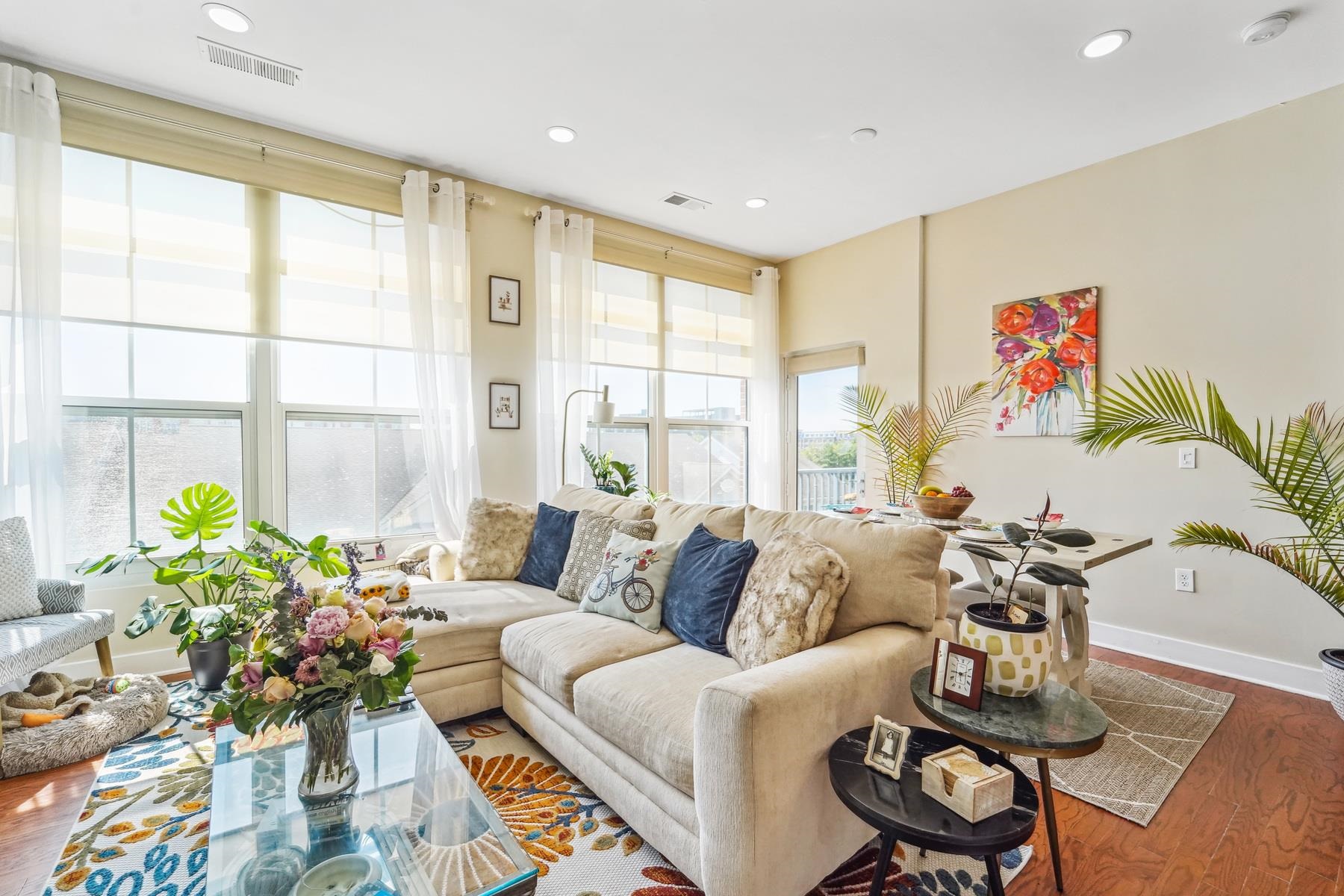 3 GREENWICH DR Unit: 107