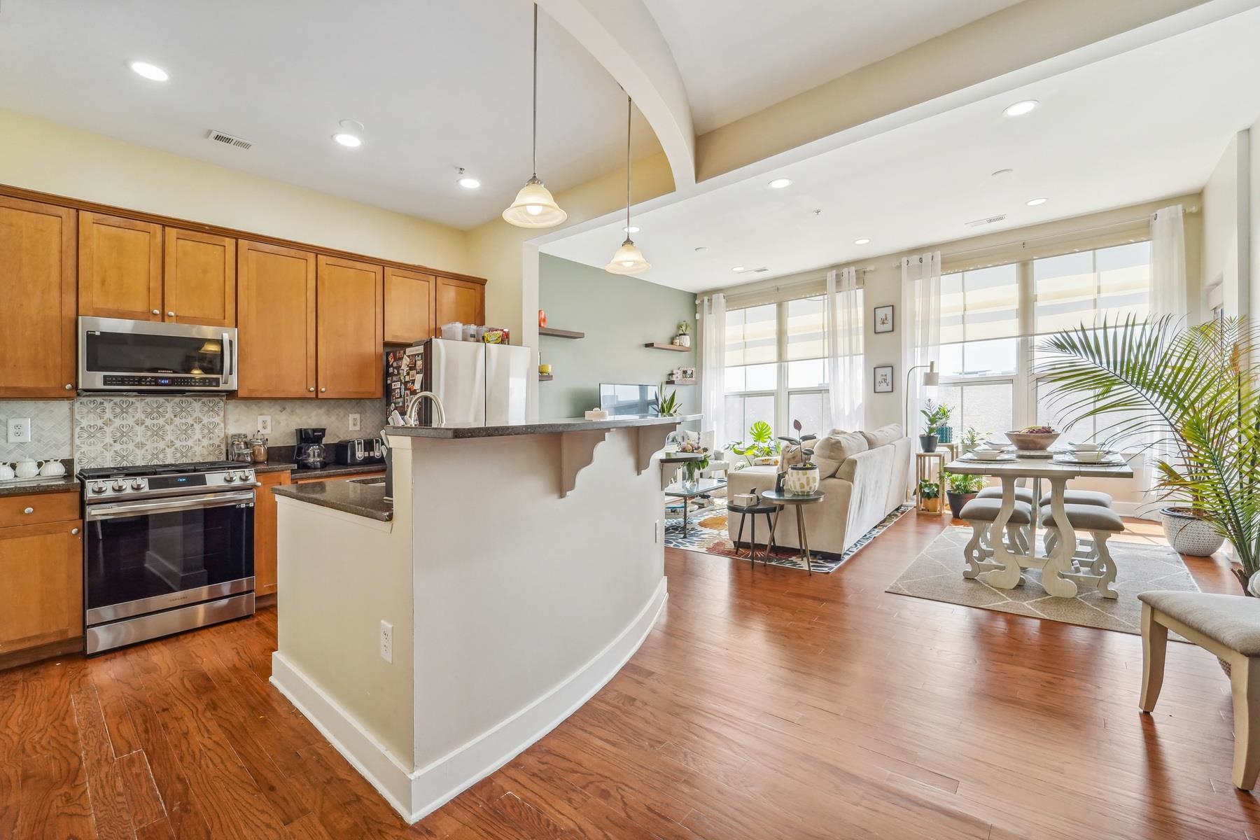 3 GREENWICH DR Unit: 107