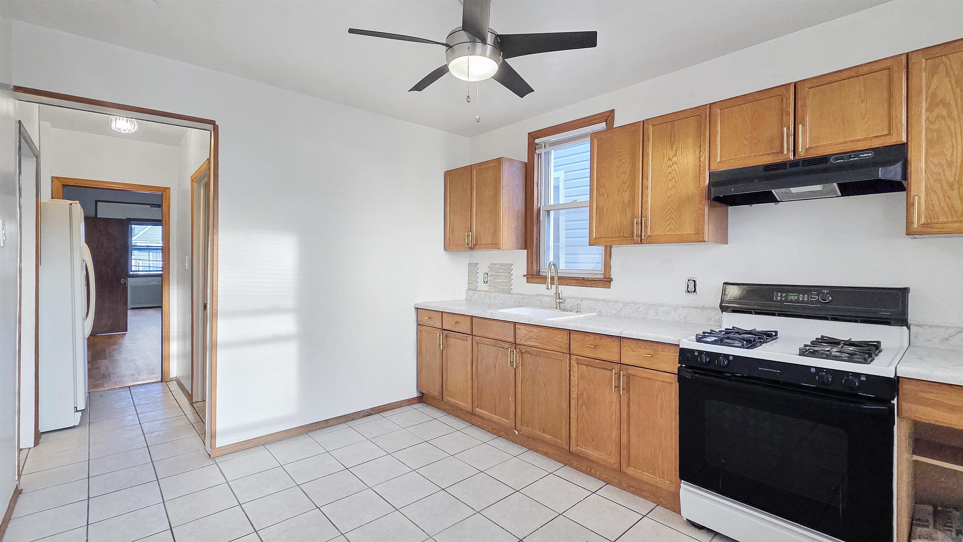 57 WEGMAN PARKWAY Unit: 2