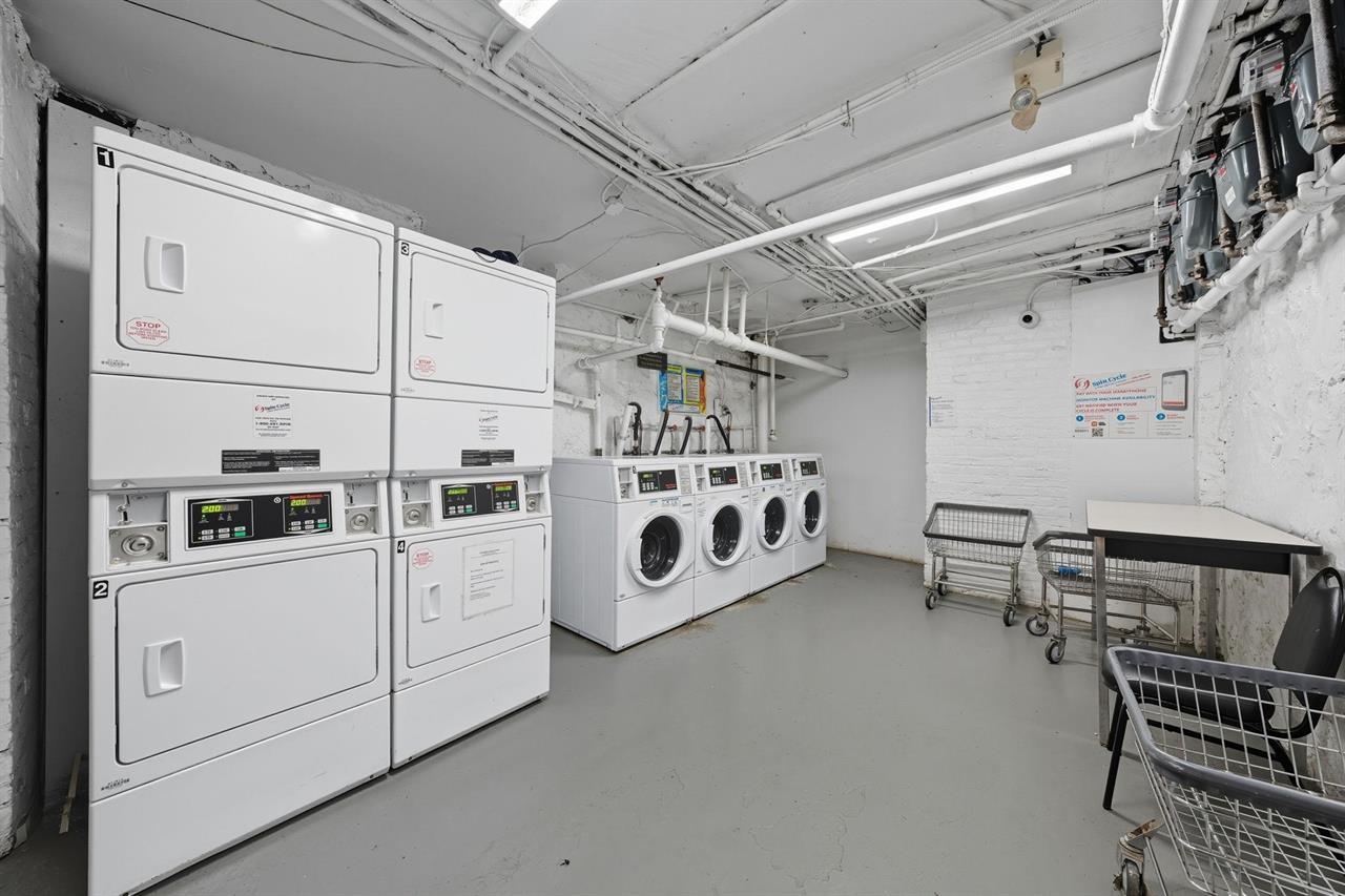 429 FAIRMOUNT AVE Unit: 111