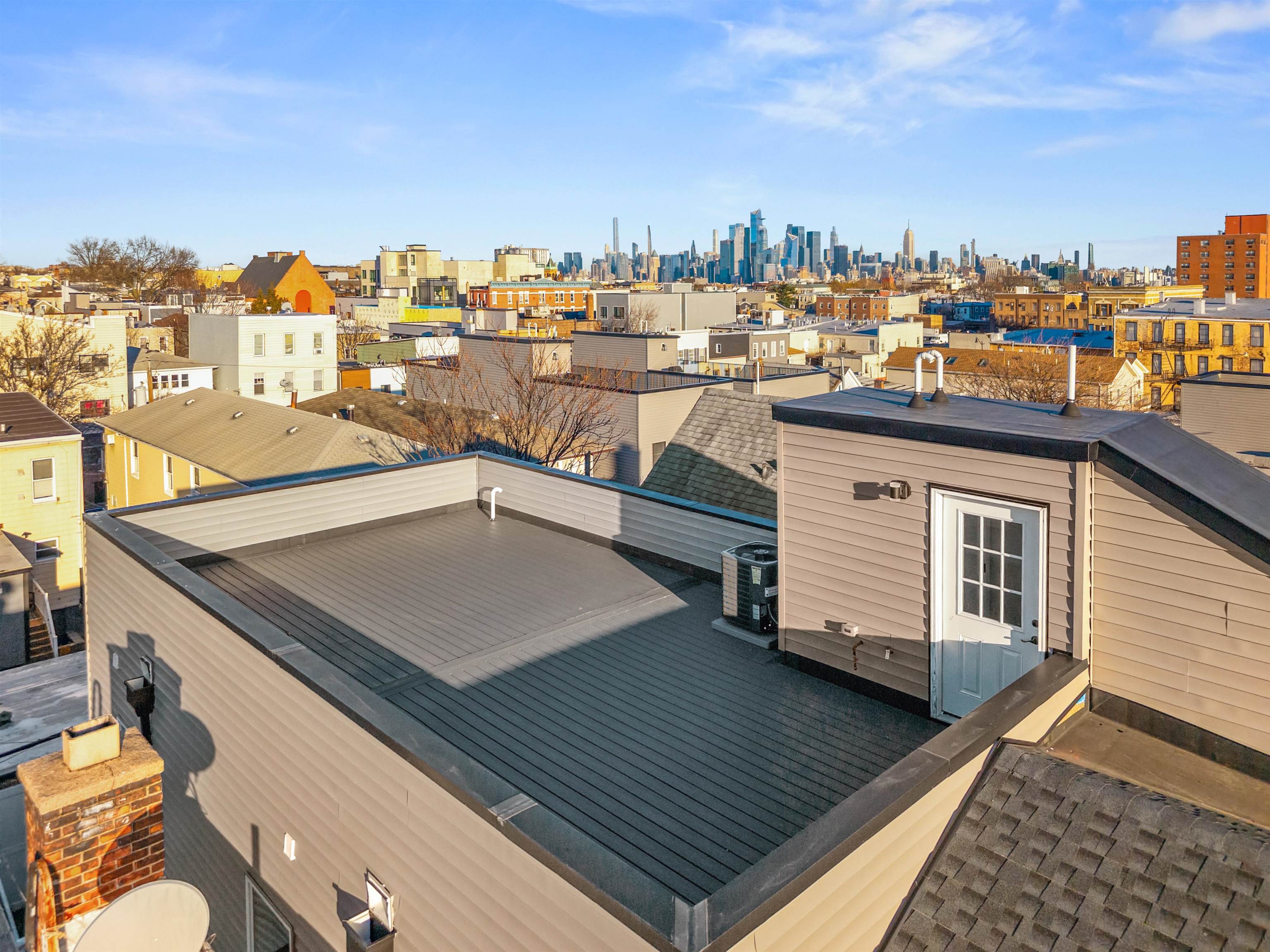 32 ZABRISKIE ST Unit: 2