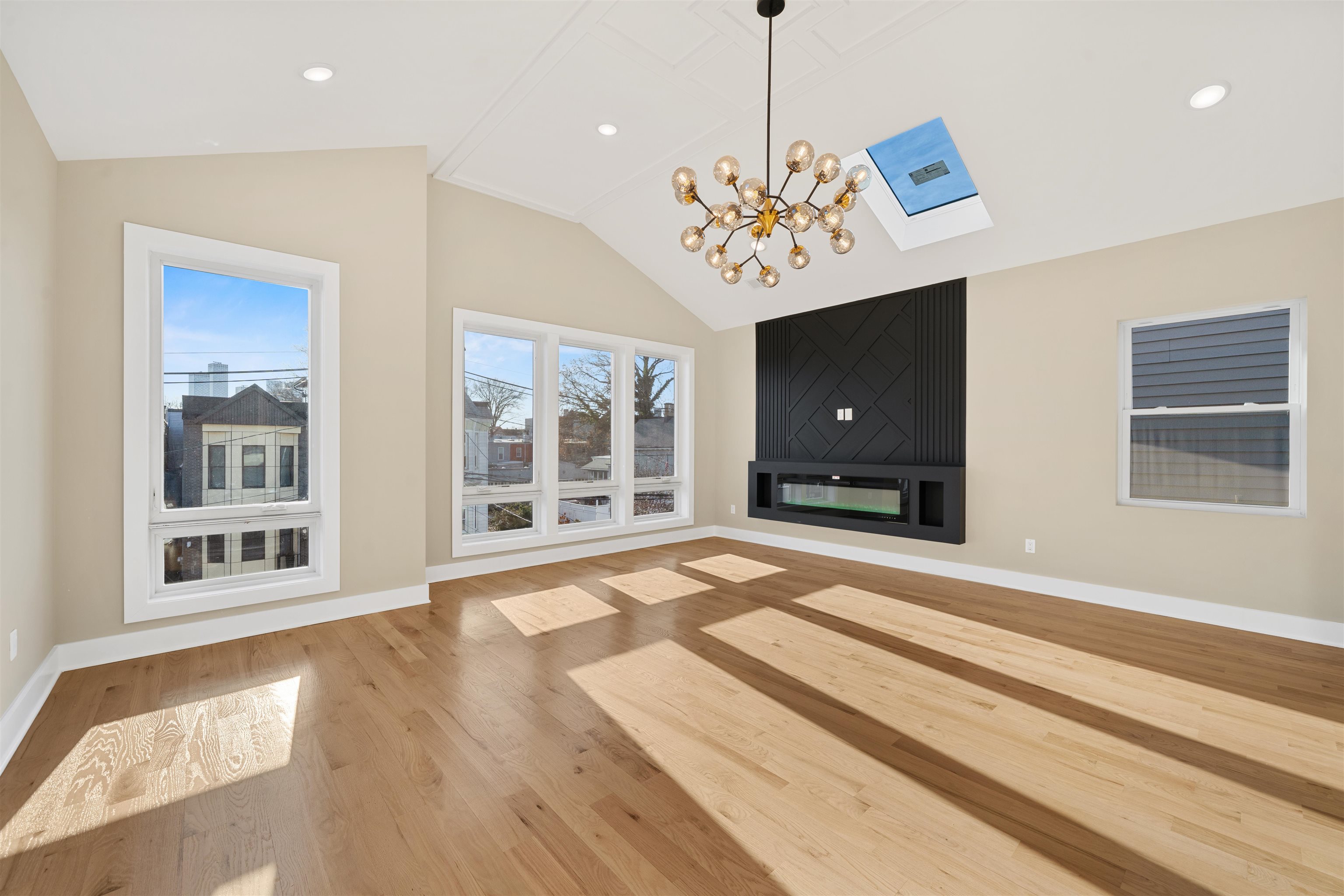 32 ZABRISKIE ST Unit: 2