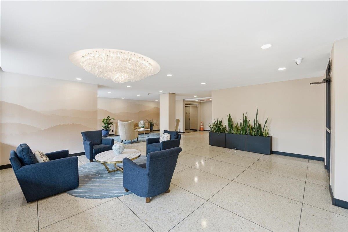 6600 BLVD EAST Unit: 5J