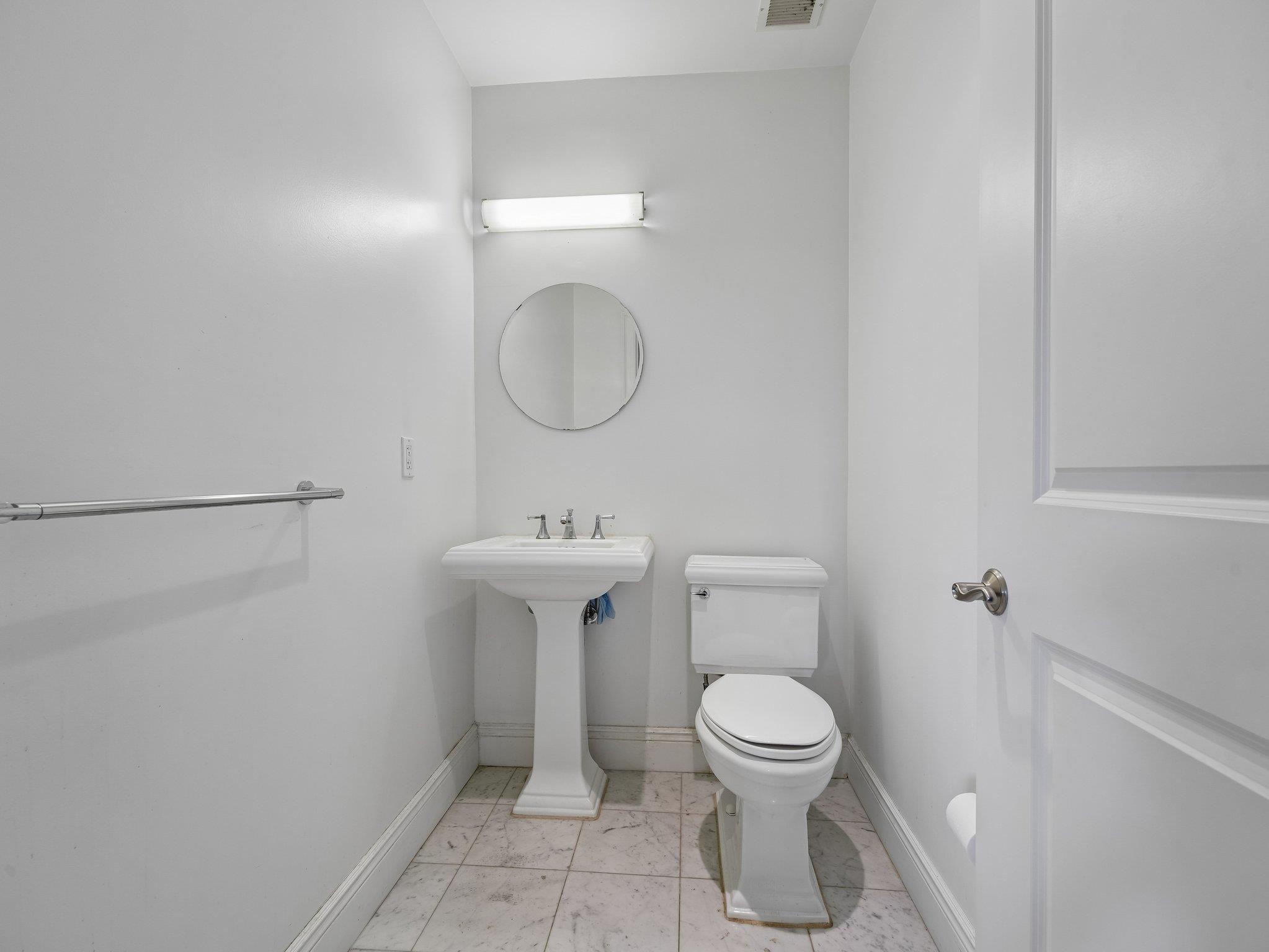 34-40 48TH ST Unit: 2B
