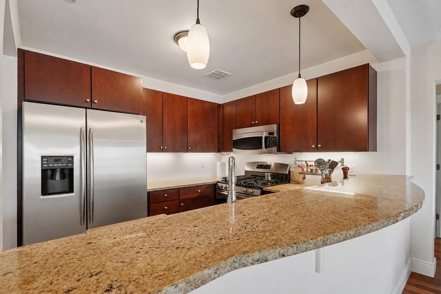 34-40 48TH ST Unit: 2B