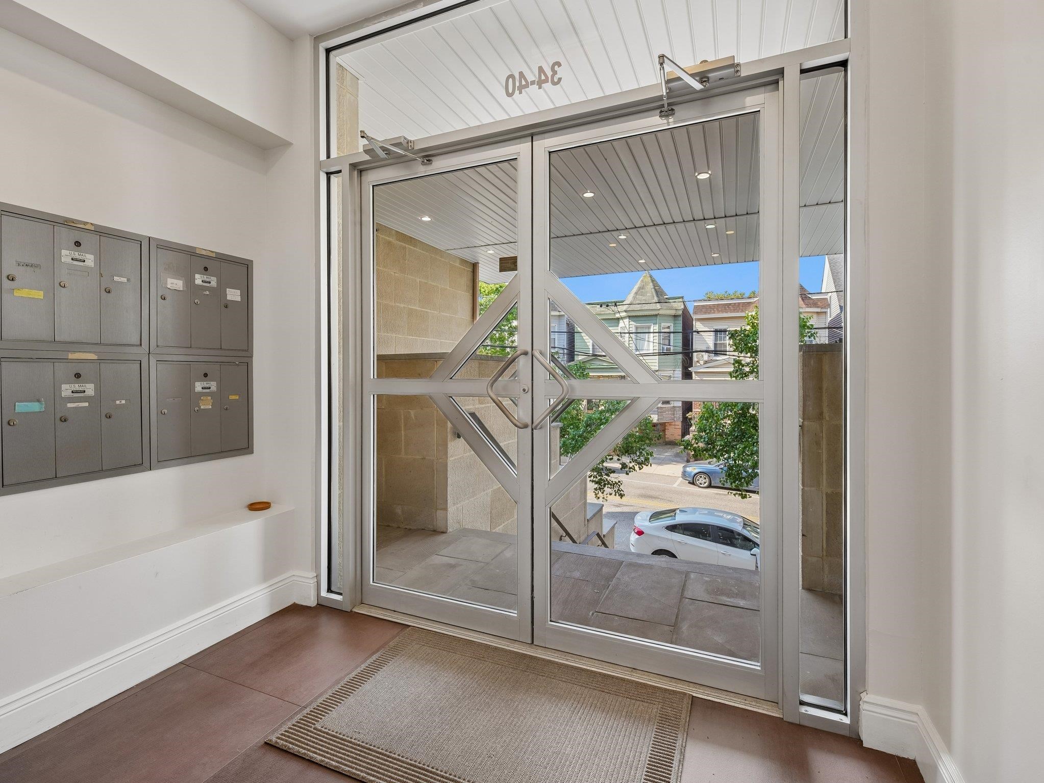 34-40 48TH ST Unit: 2B