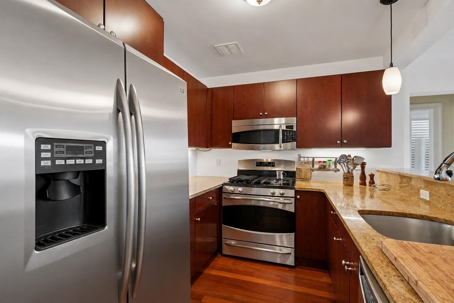 34-40 48TH ST Unit: 2B
