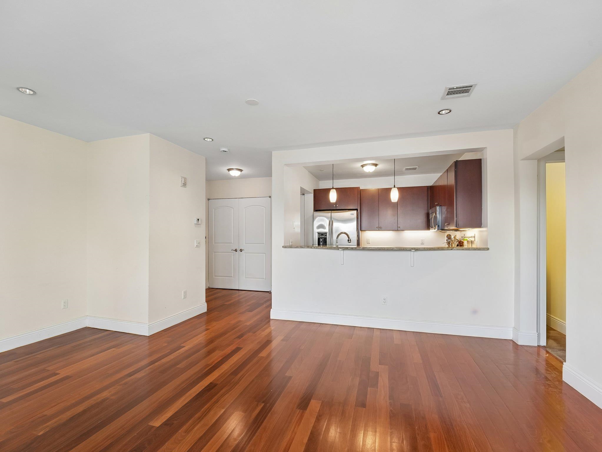 34-40 48TH ST Unit: 2B