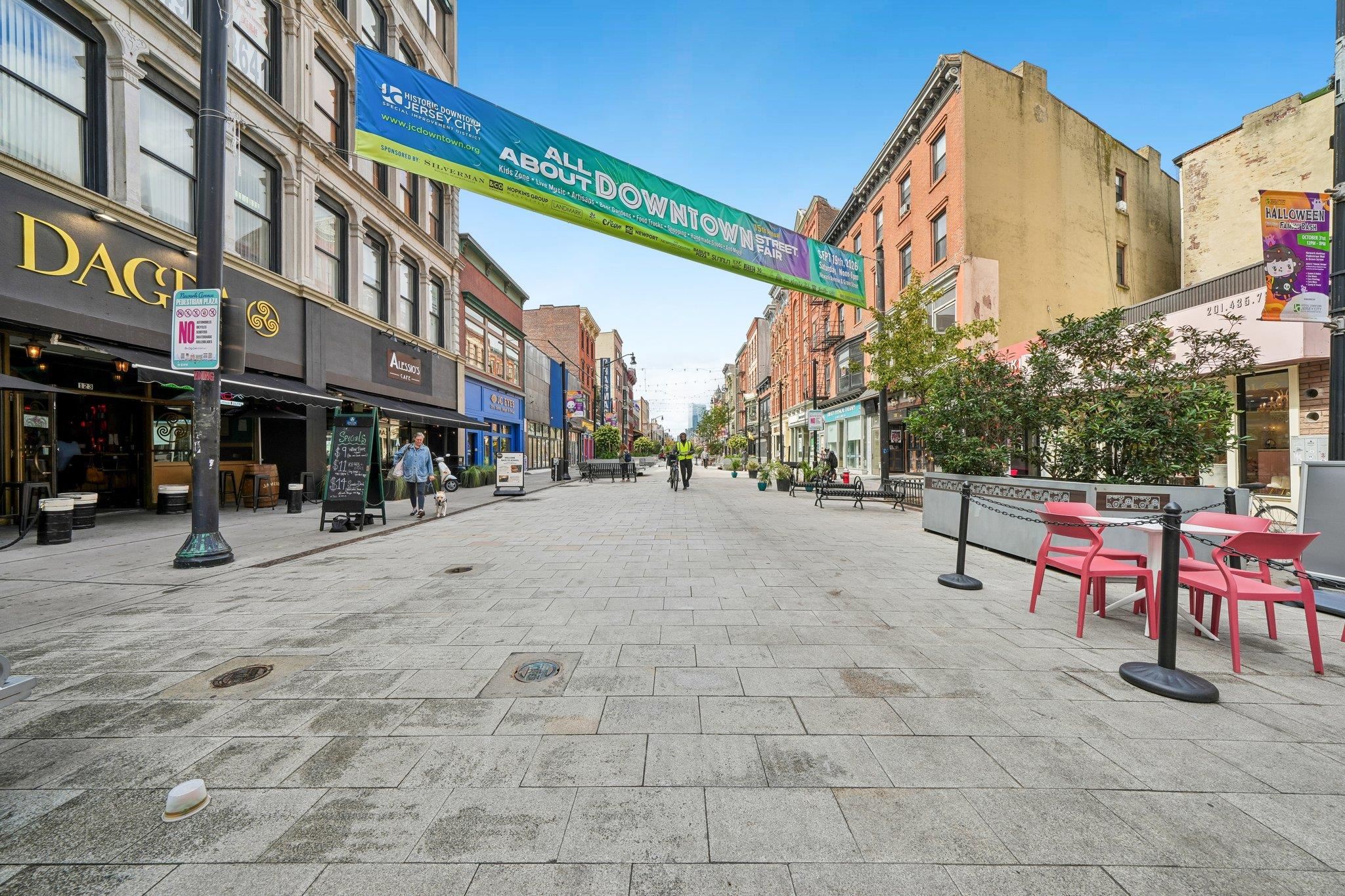 267 GROVE ST Unit: 4R