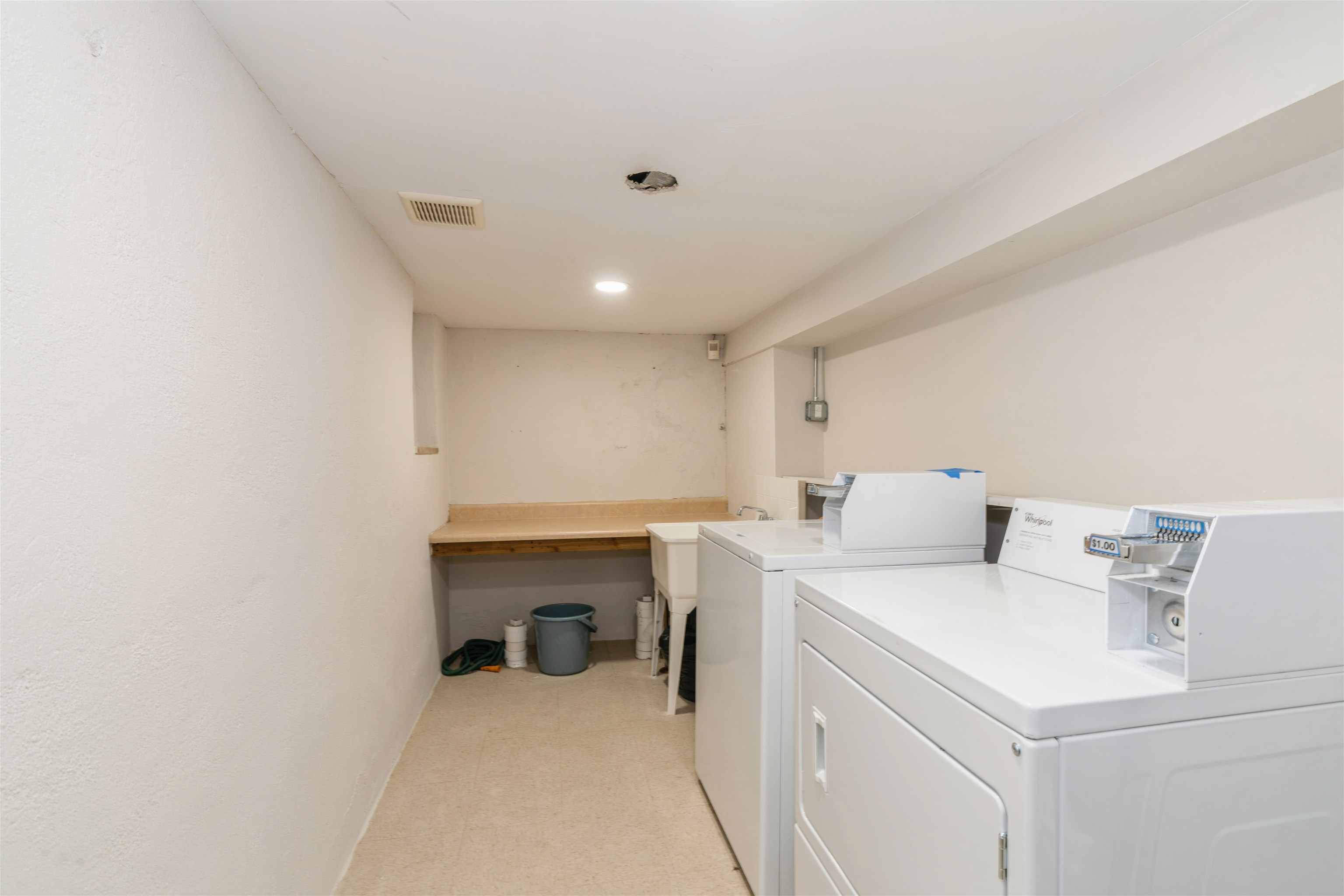40 BEACON AVE Unit: 3