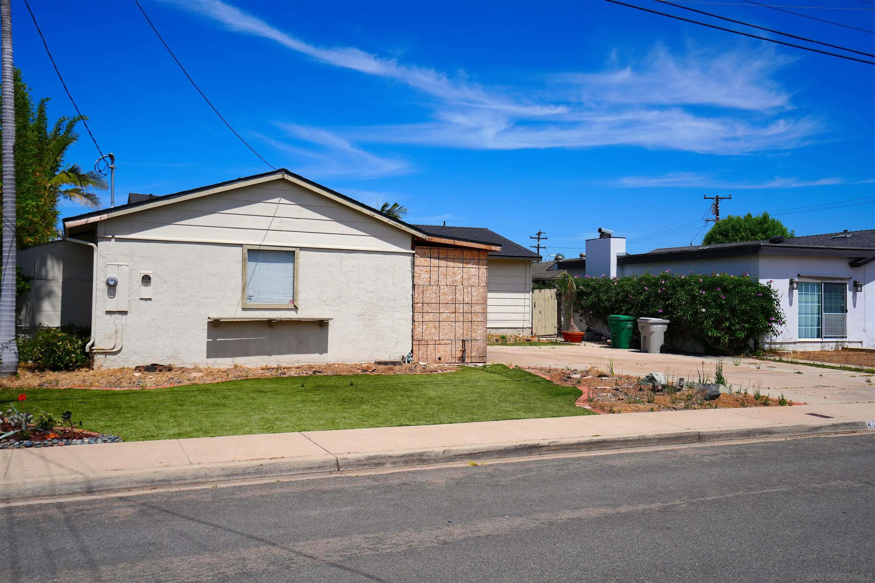 4940 September St