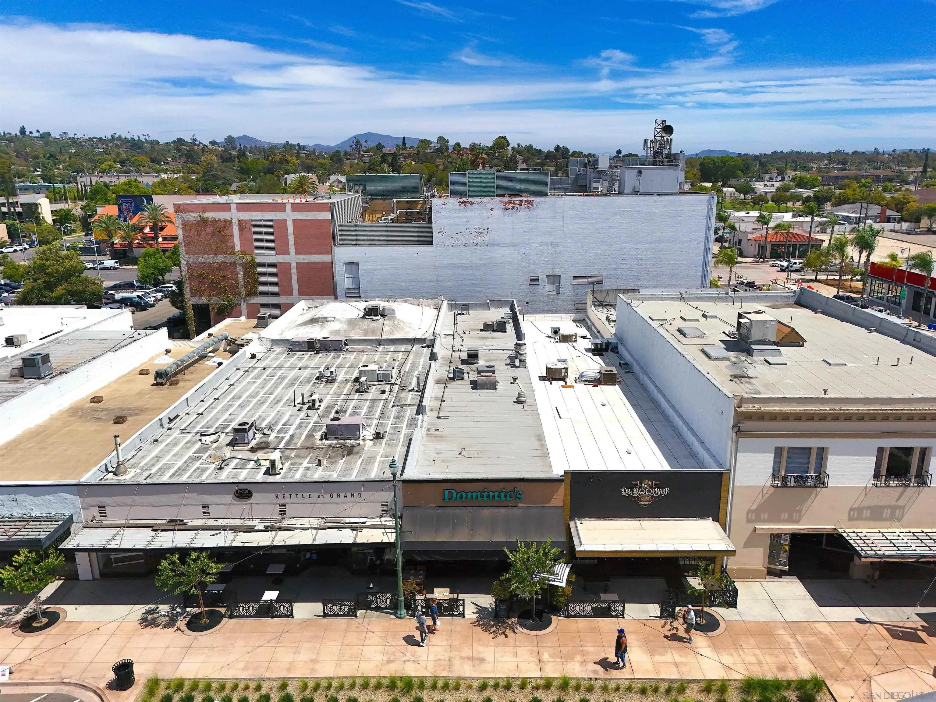 113 E Grand Ave
