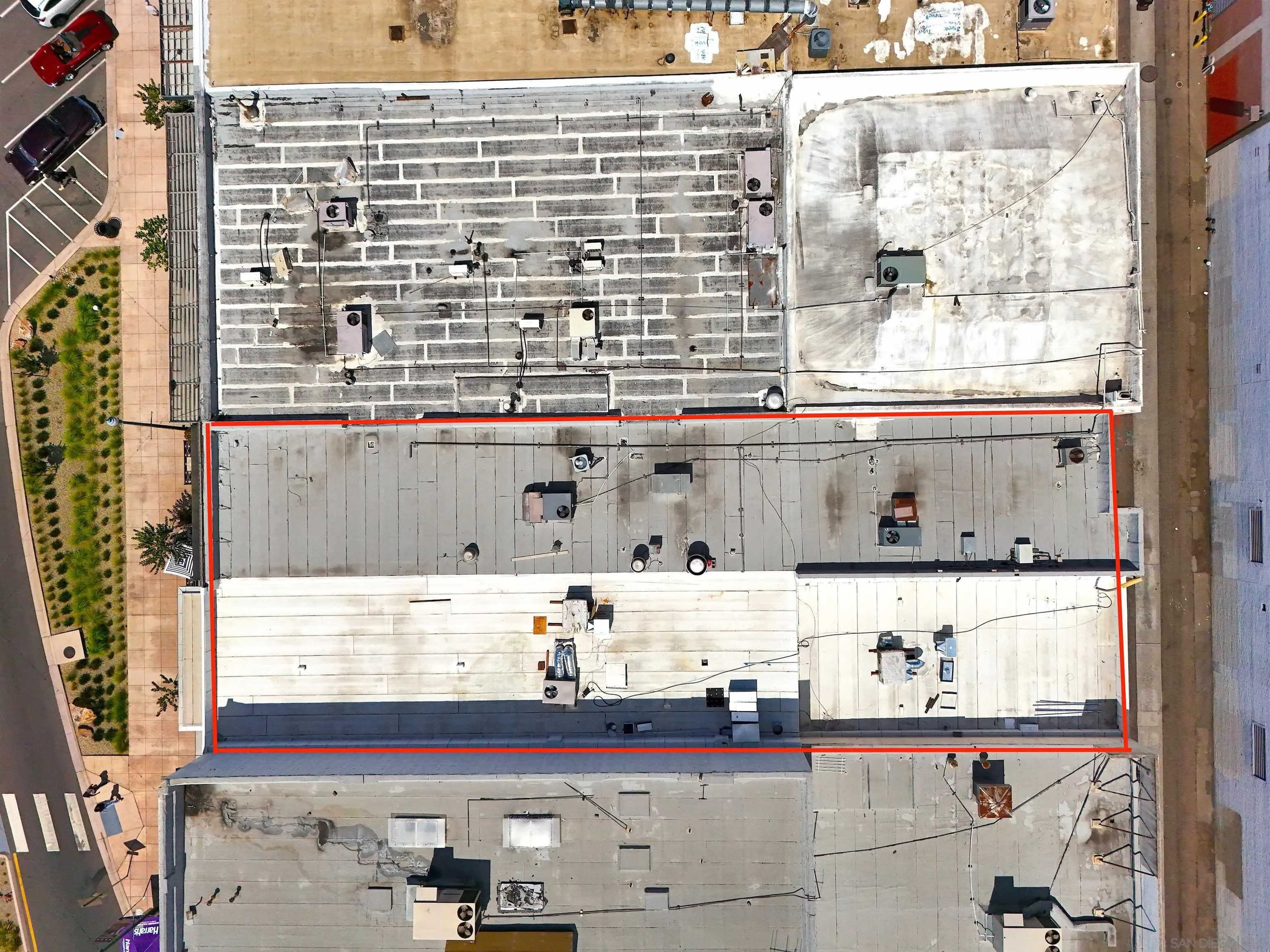 113 E Grand Ave