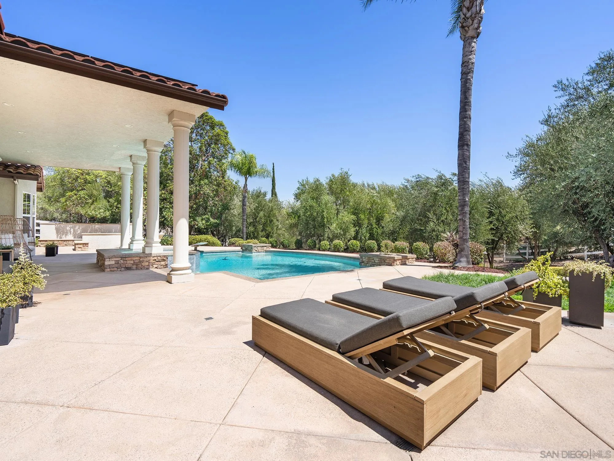 42909 Joshua Tree Ct