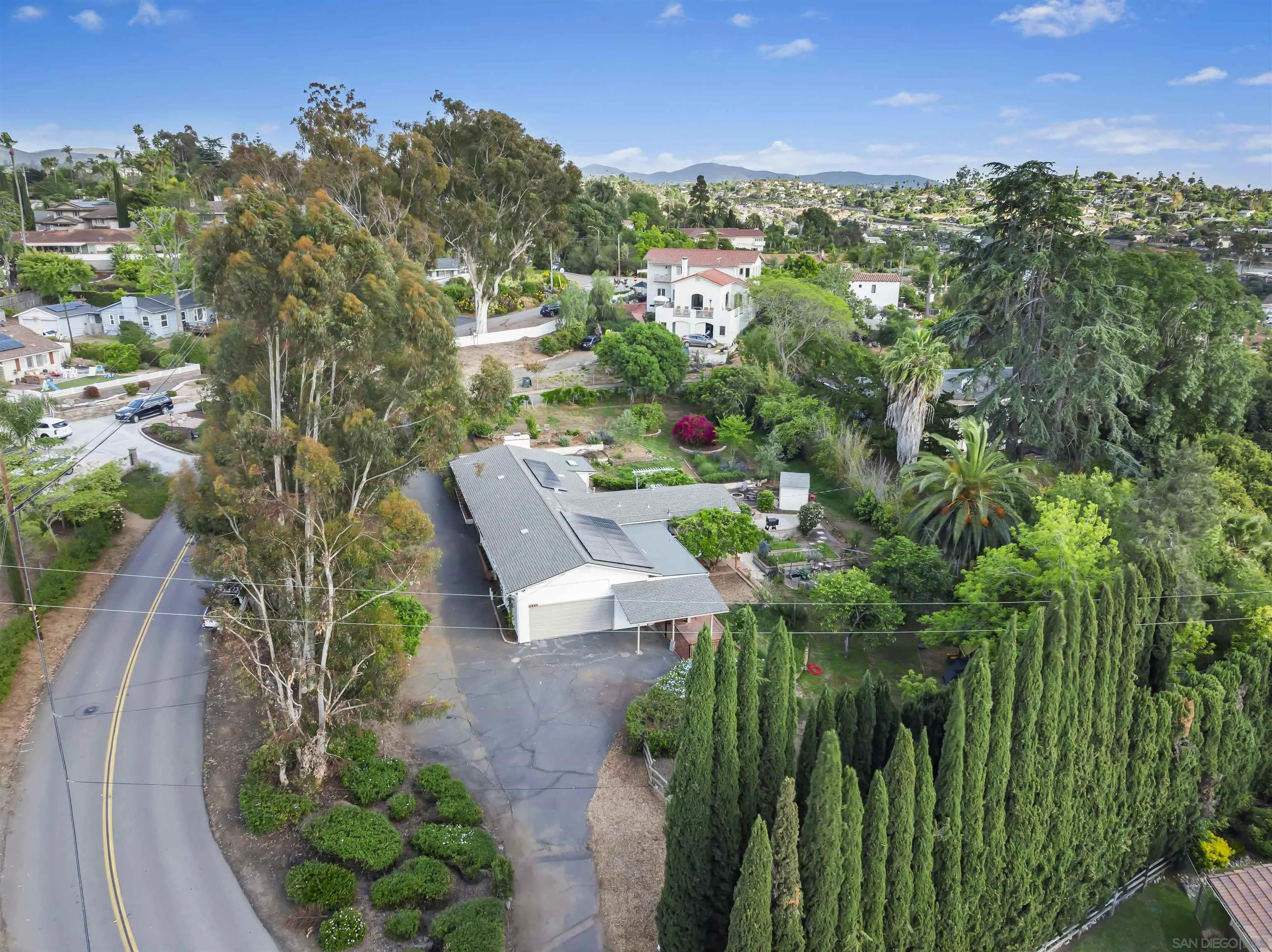 2410 Alta Vista Dr