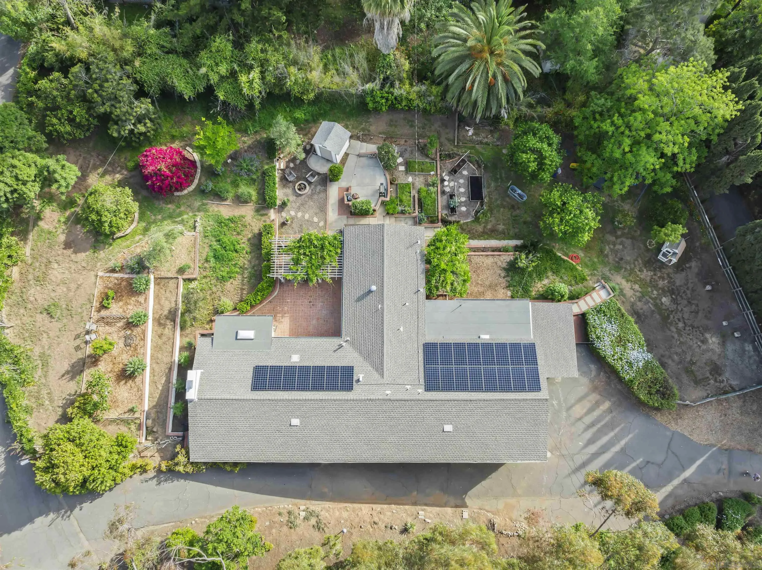 2410 Alta Vista Dr