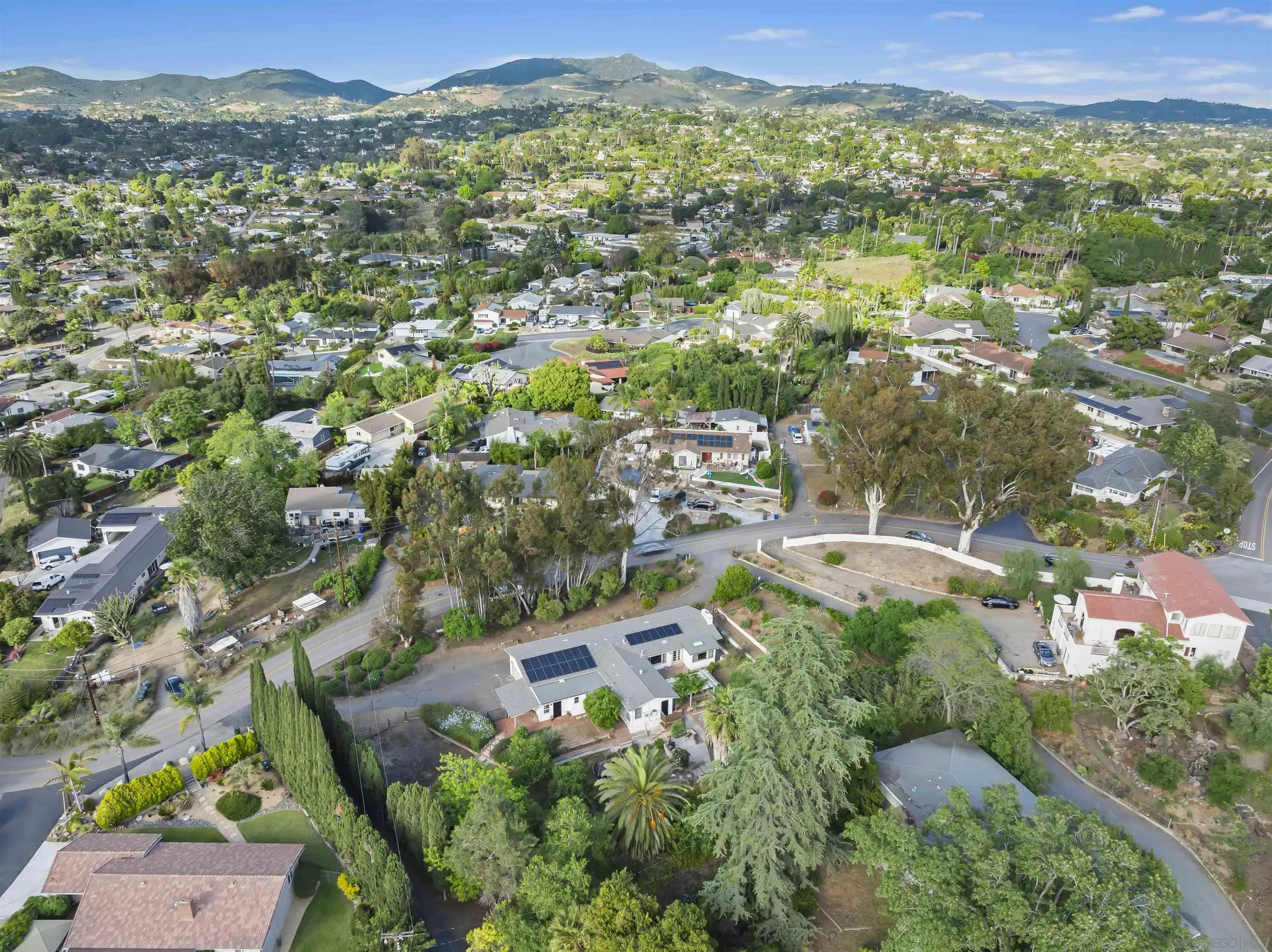 2410 Alta Vista Dr