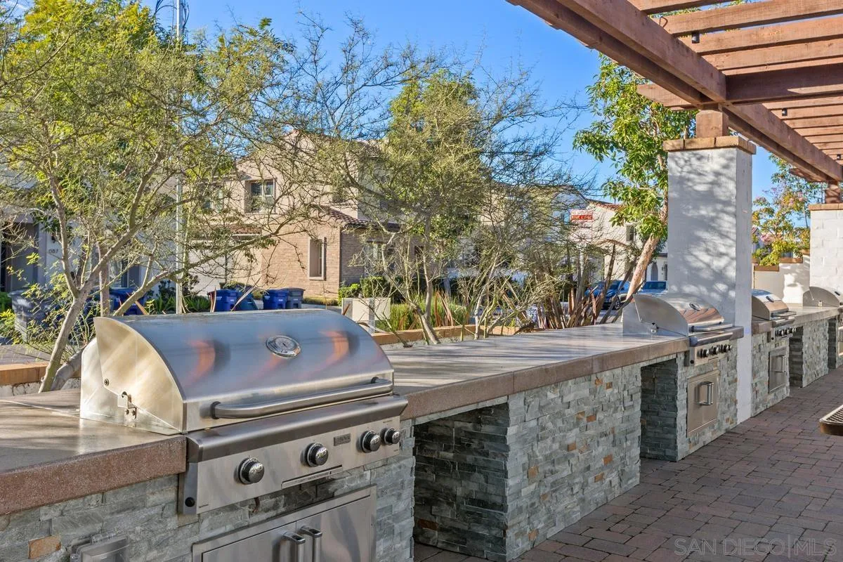 230 Reserve Court