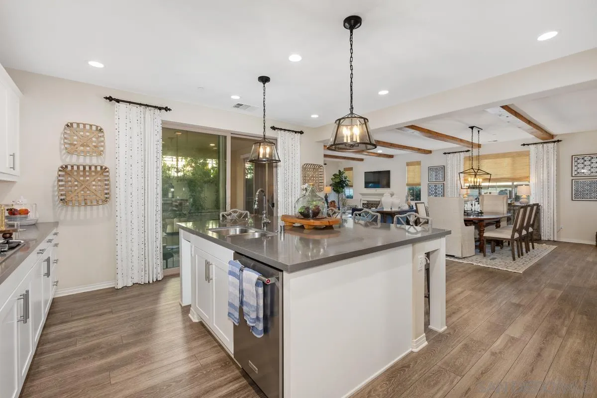 230 Reserve Court