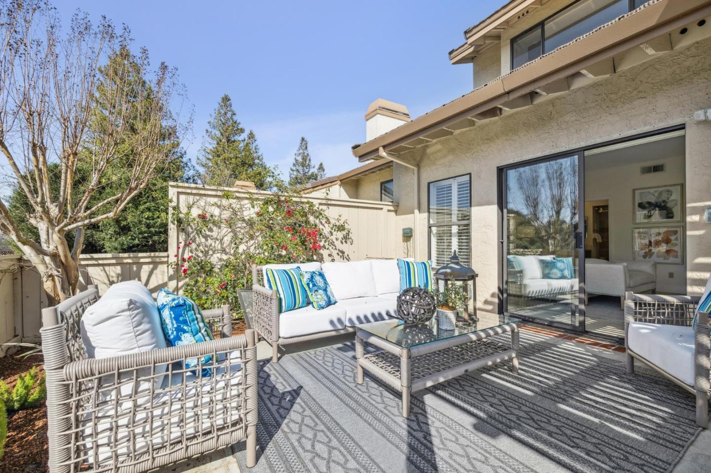 3325 Lake Albano CIR