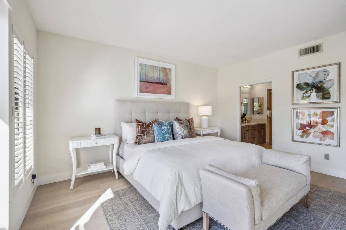 3325 Lake Albano CIR