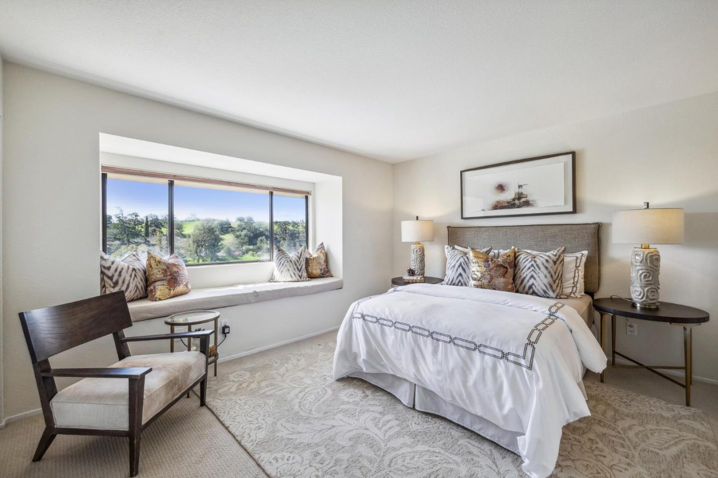 3325 Lake Albano CIR