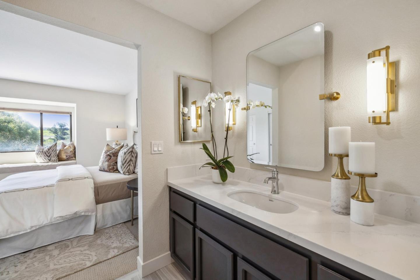 3325 Lake Albano CIR