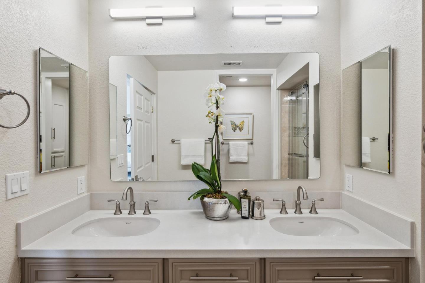 3325 Lake Albano CIR