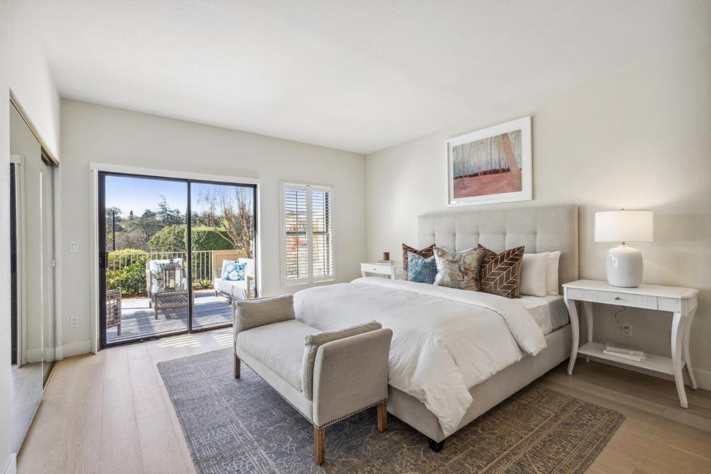 3325 Lake Albano CIR