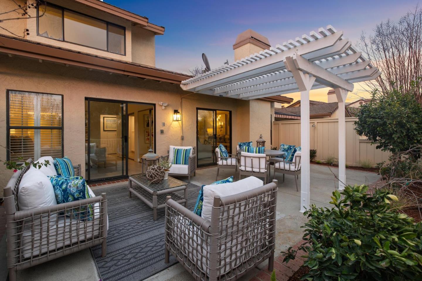 3325 Lake Albano CIR