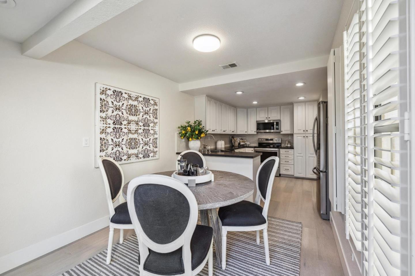 3325 Lake Albano CIR