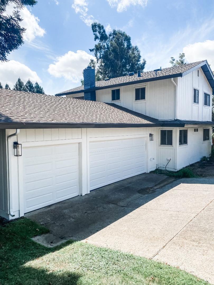 2850 Fountain Oaks DR