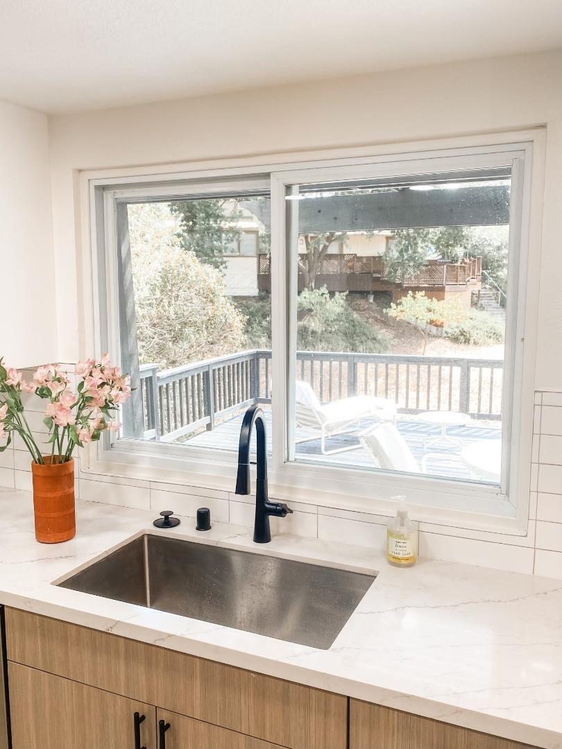 2850 Fountain Oaks DR