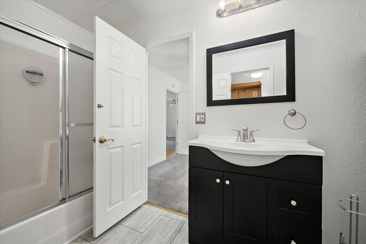 108 Chateau La Salle 108