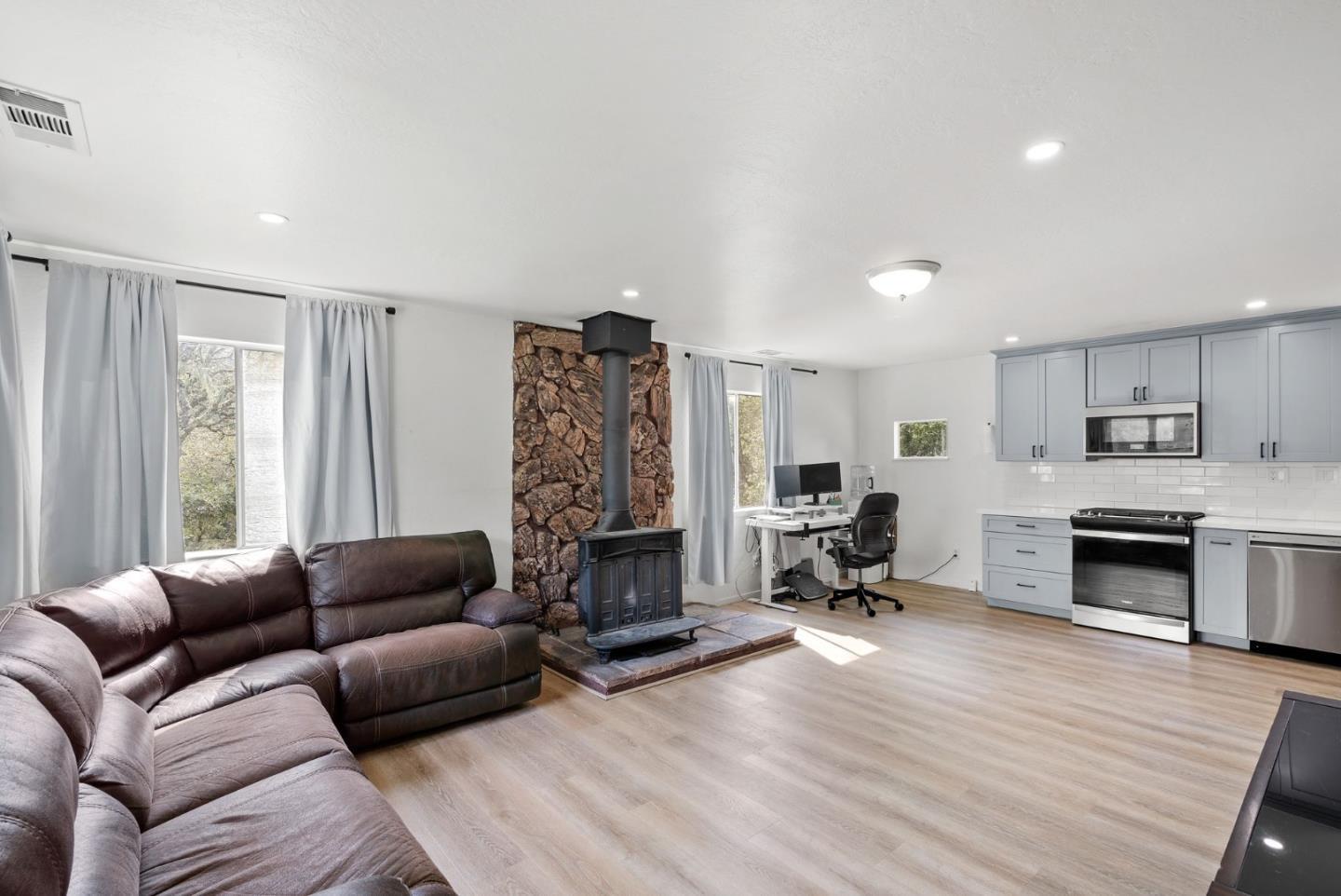 340 Hillside Road