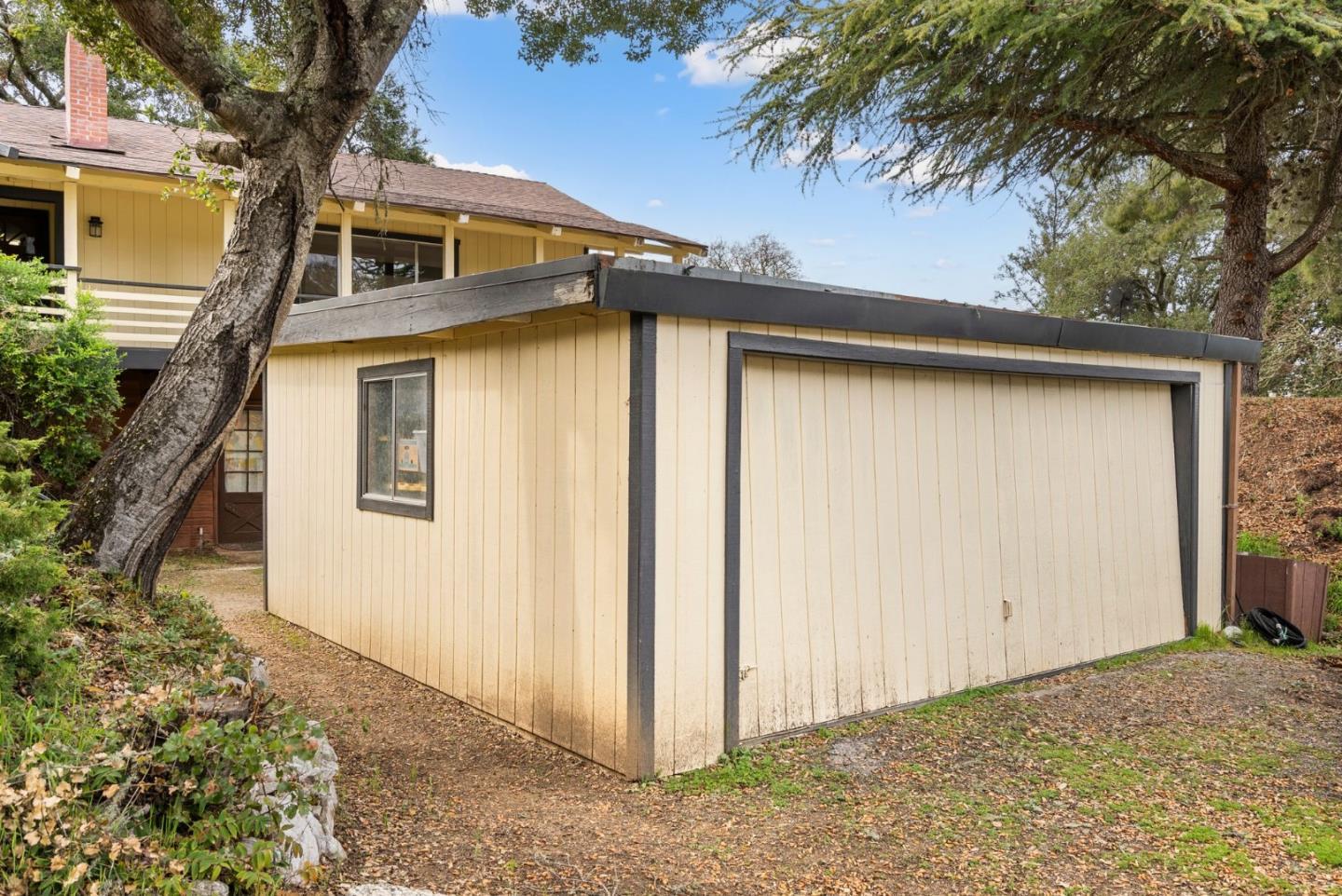 340 Hillside Road