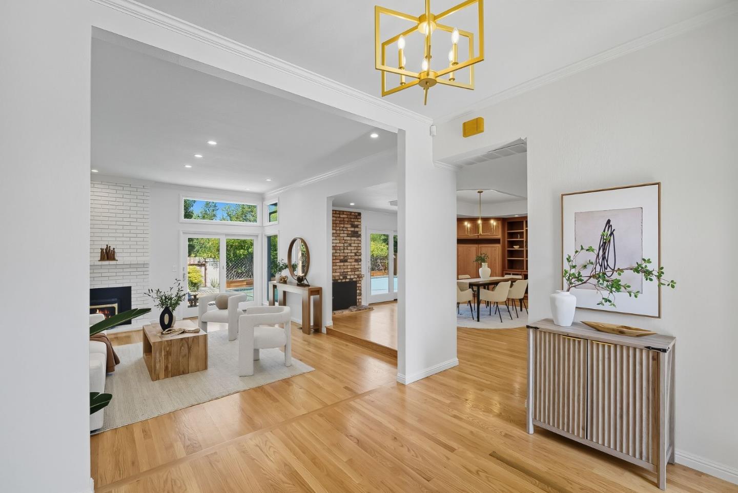 1423 Dot Court