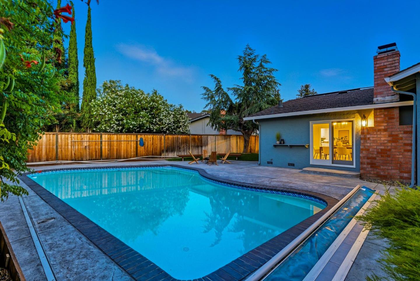 1423 Dot Court