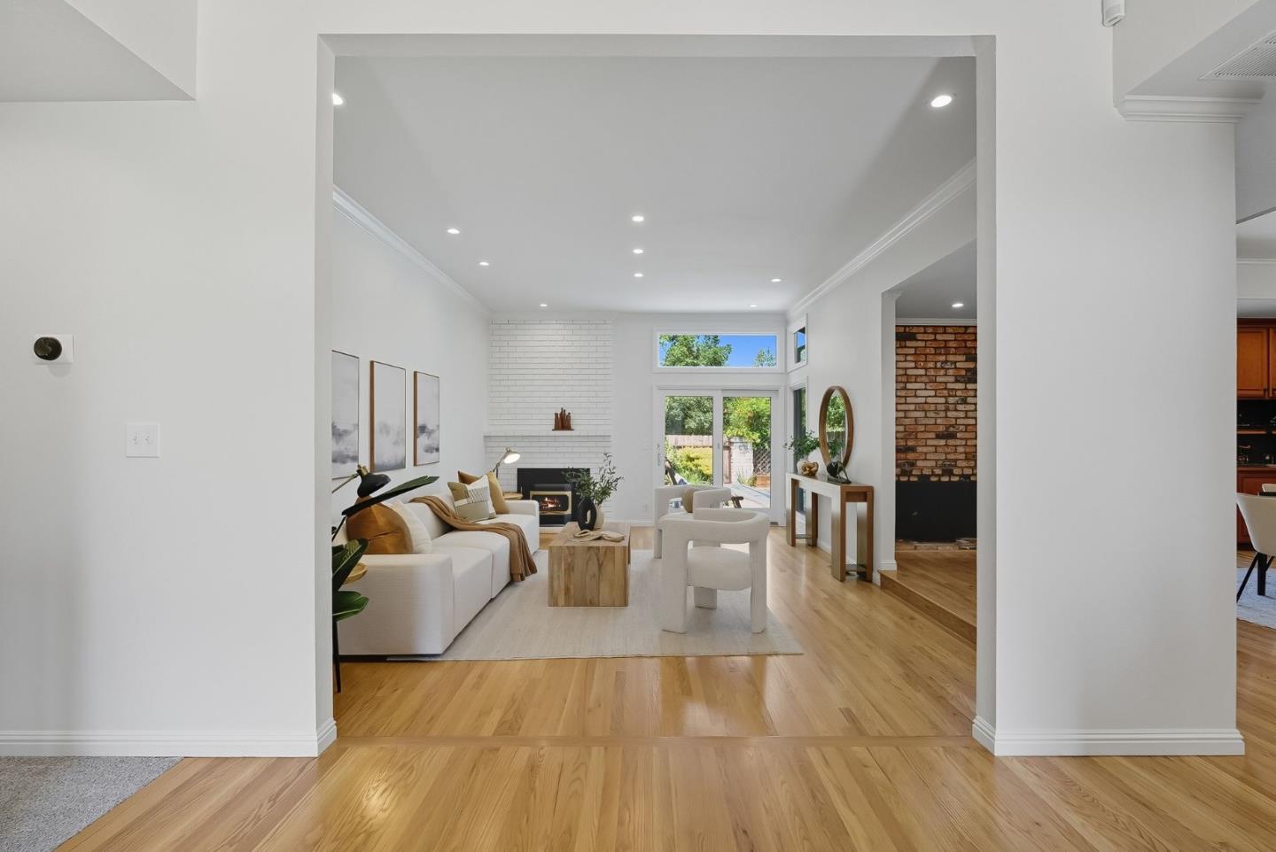 1423 Dot Court