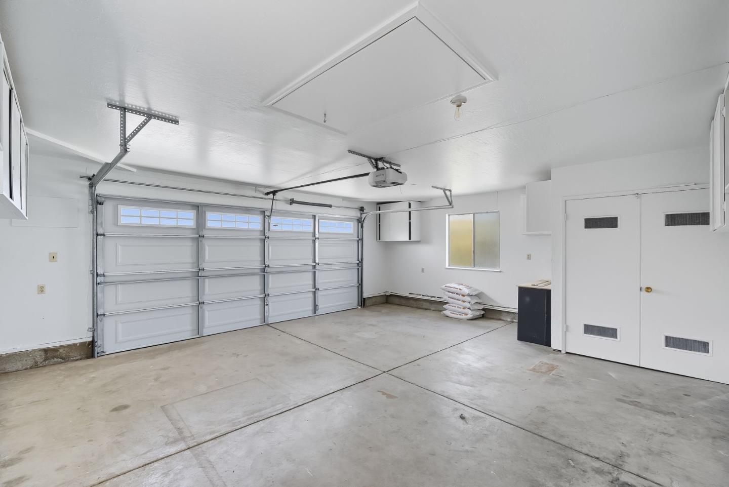 1423 Dot Court